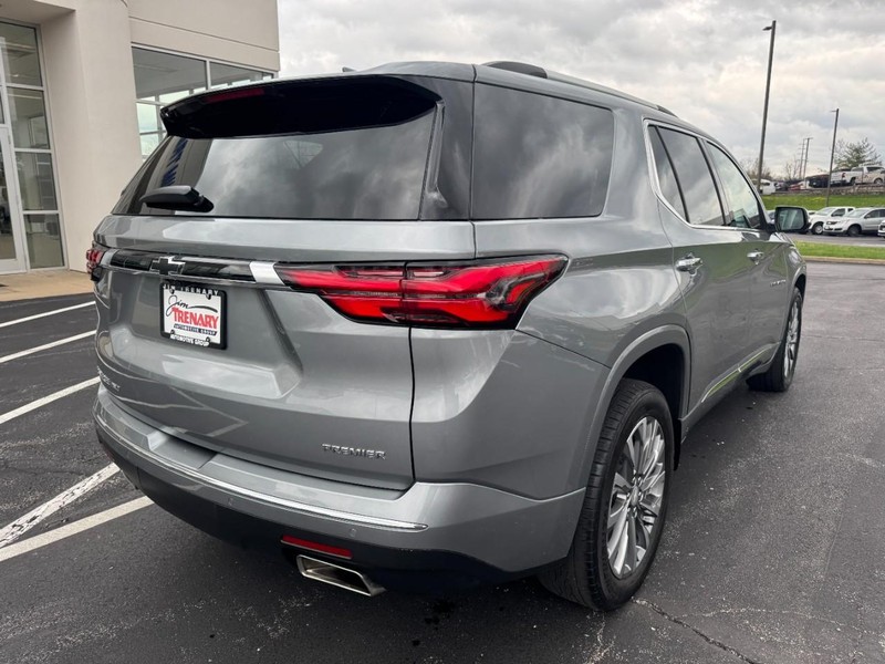 Chevrolet Traverse Vehicle Image 03