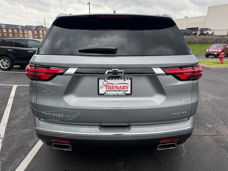 Chevrolet Traverse Vehicle Image 04