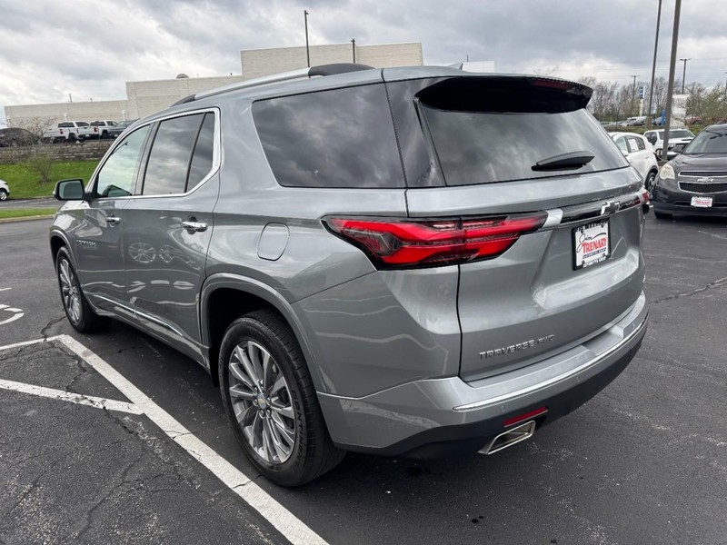 Chevrolet Traverse Vehicle Image 05