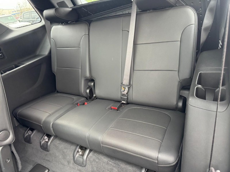 Chevrolet Traverse Vehicle Image 12