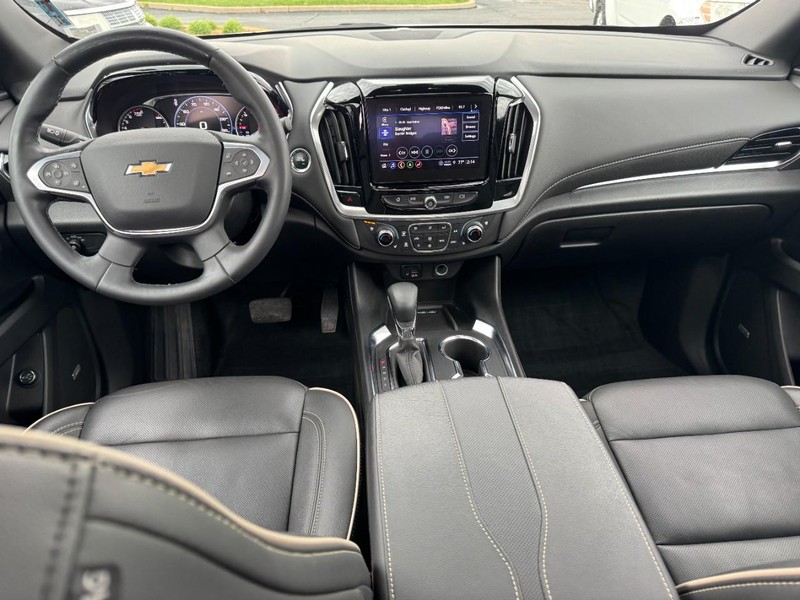 Chevrolet Traverse Vehicle Image 13