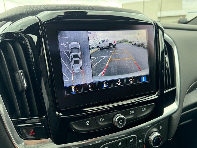 Chevrolet Traverse Vehicle Image 22