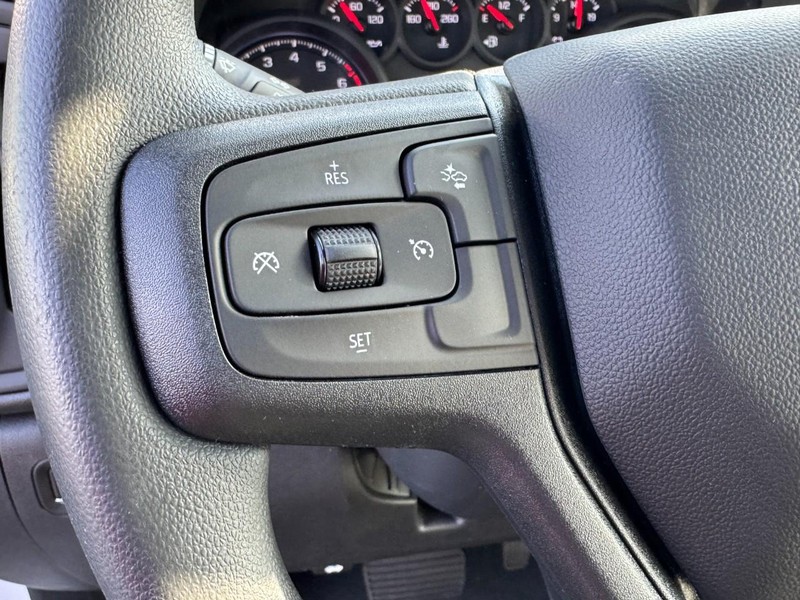 Chevrolet Silverado 1500 Vehicle Image 10