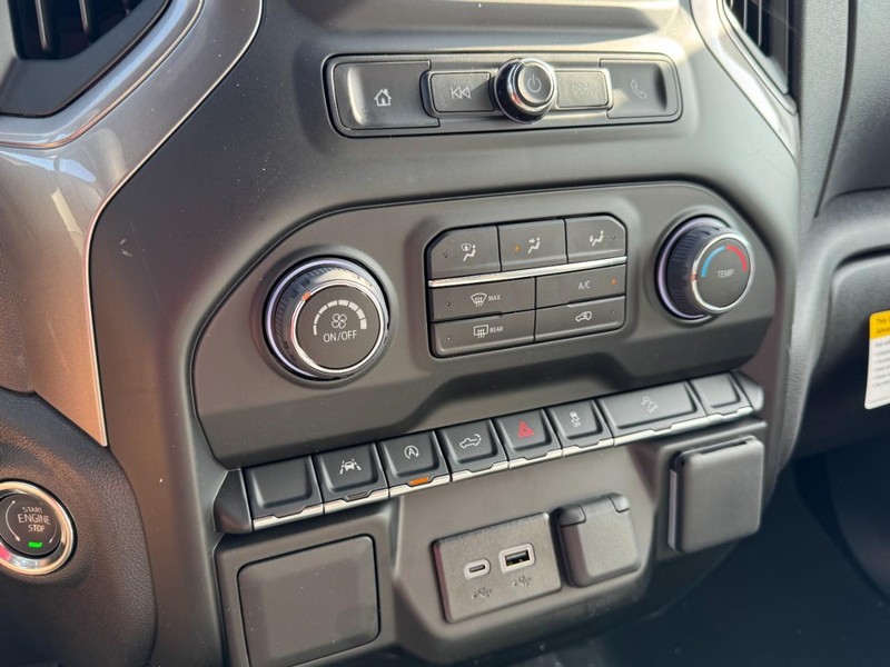 Chevrolet Silverado 1500 Vehicle Image 13