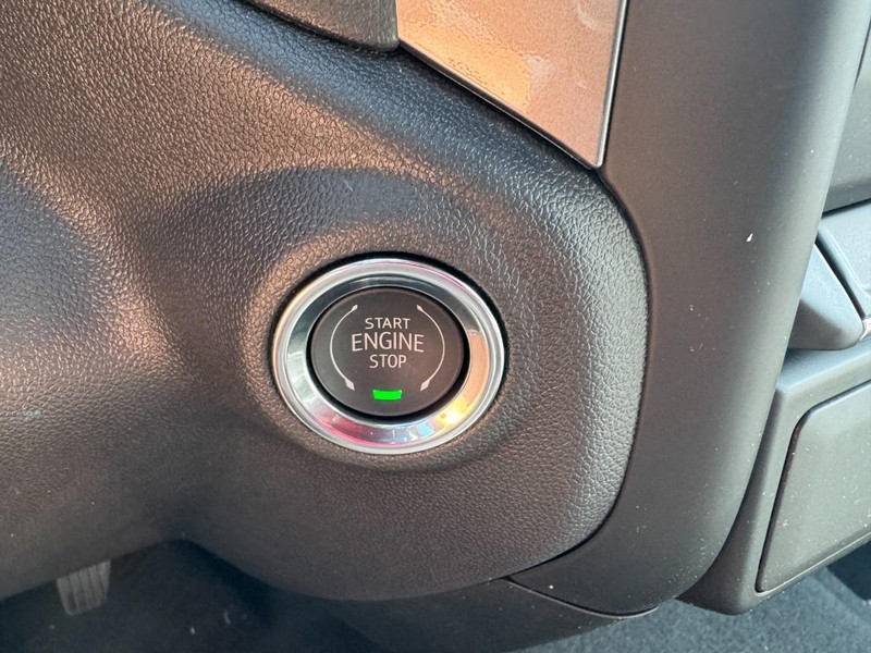 Chevrolet Silverado 1500 Vehicle Image 16