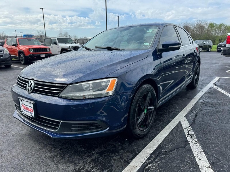 Volkswagen Jetta Sedan Vehicle Image 08