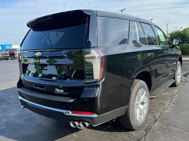 Chevrolet Tahoe Vehicle Image 03