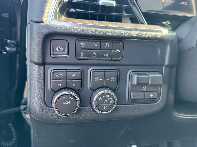 Chevrolet Tahoe Vehicle Image 09