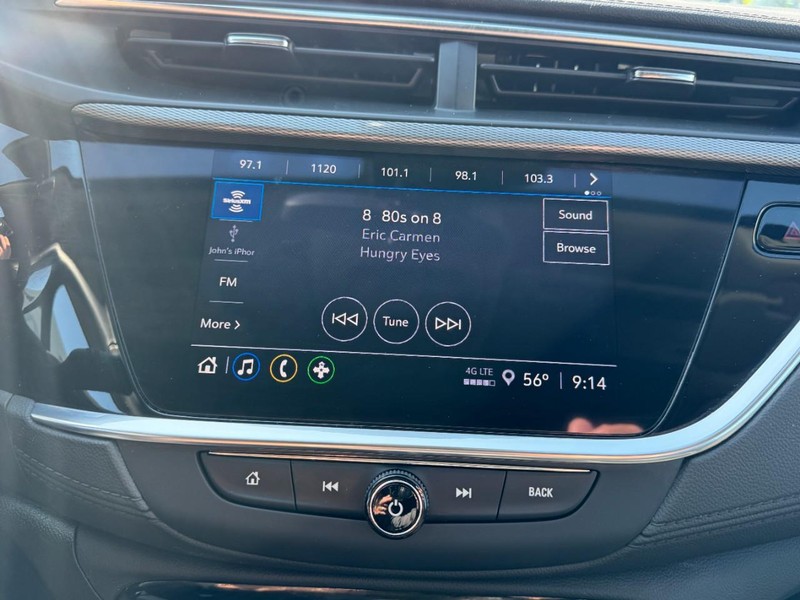 Buick Encore GX Vehicle Full-screen Gallery Image 17