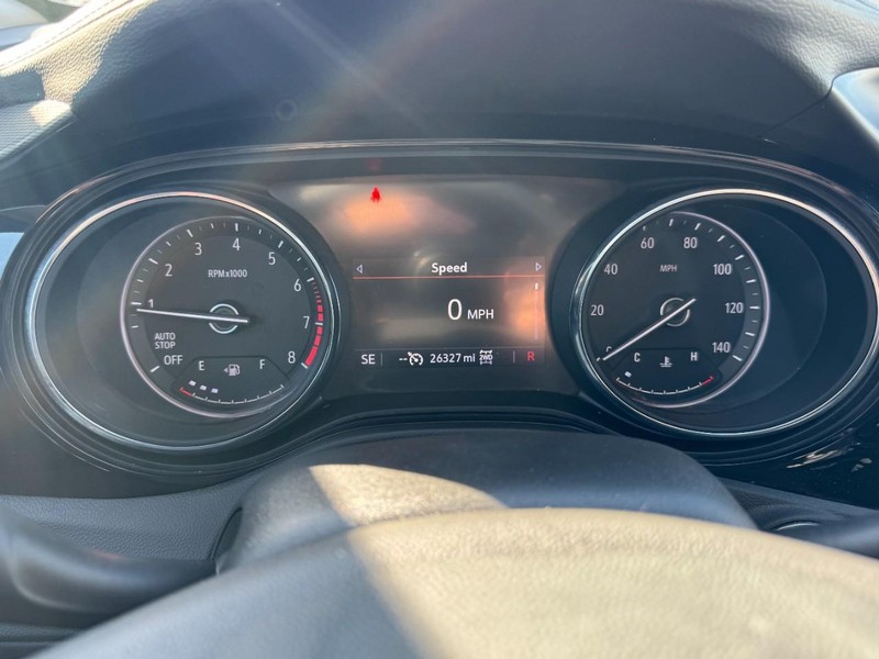 Buick Encore GX Vehicle Full-screen Gallery Image 20