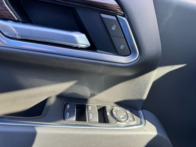 Chevrolet Silverado 1500 Vehicle Image 10