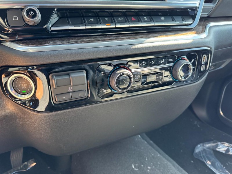 Chevrolet Silverado 1500 Vehicle Image 14