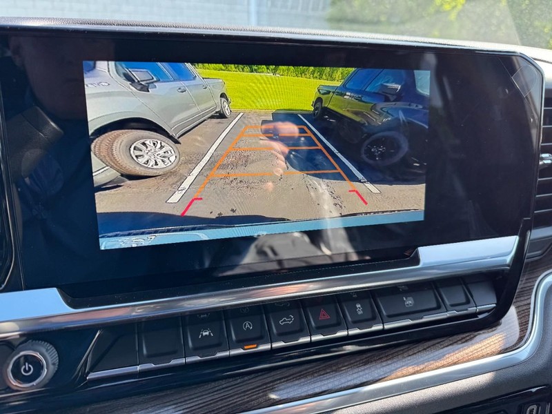 Chevrolet Silverado 1500 Vehicle Image 17