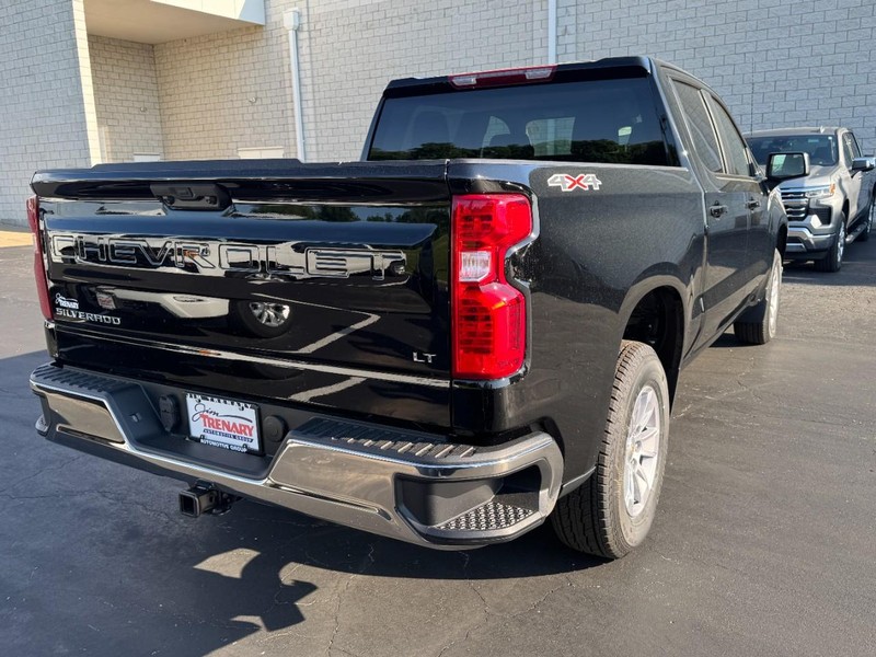 Chevrolet Silverado 1500 Vehicle Image 04