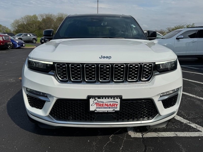 Jeep Grand Cherokee 4xe Vehicle Image 09