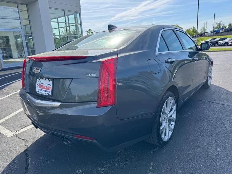 Cadillac ATS Sedan Vehicle Full-screen Gallery Image 03