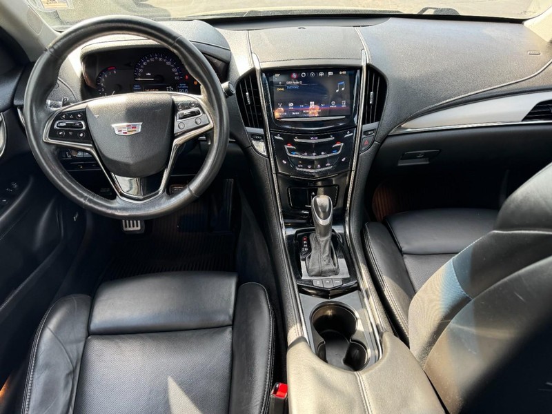 Cadillac ATS Sedan Vehicle Full-screen Gallery Image 11