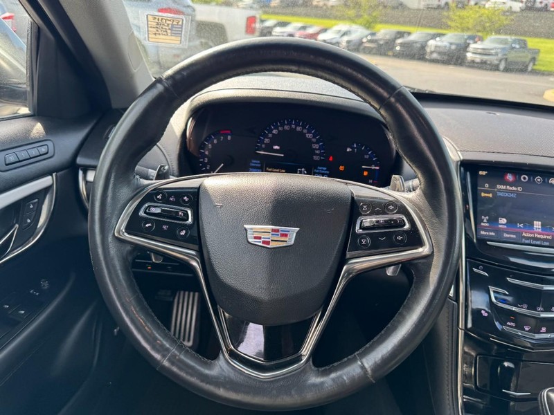 Cadillac ATS Sedan Vehicle Full-screen Gallery Image 12