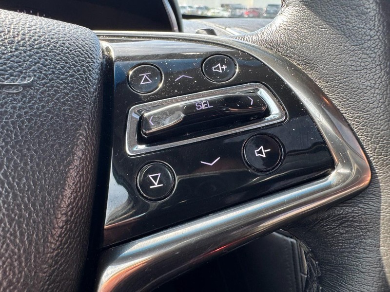 Cadillac ATS Sedan Vehicle Full-screen Gallery Image 17