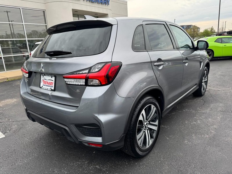 Mitsubishi Outlander Sport Vehicle Image 03