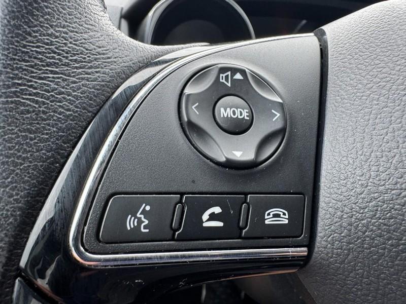 Mitsubishi Outlander Sport Vehicle Image 15