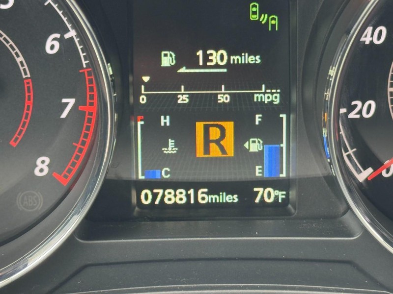 Mitsubishi Outlander Sport Vehicle Image 21