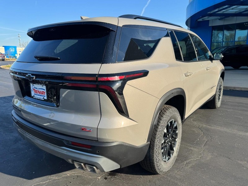 Chevrolet Traverse Vehicle Image 03