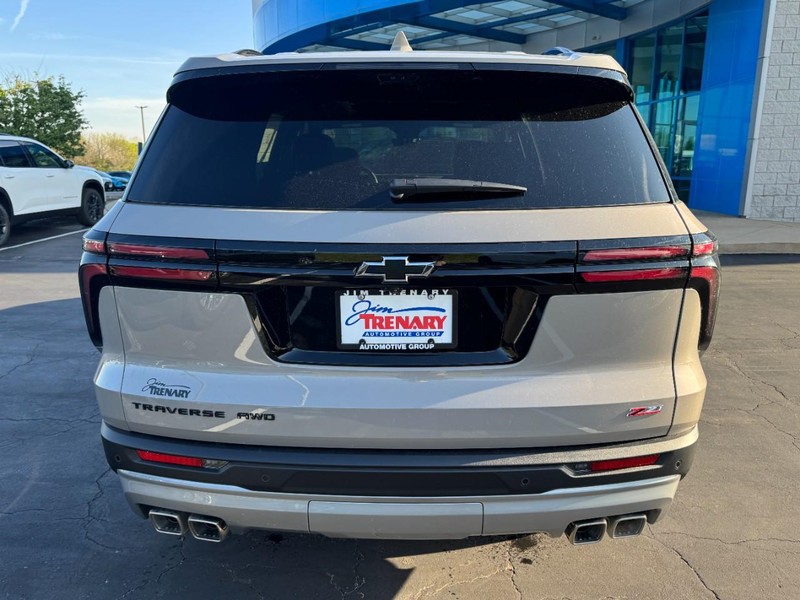 Chevrolet Traverse Vehicle Image 04