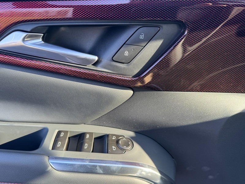 Chevrolet Traverse Vehicle Image 13