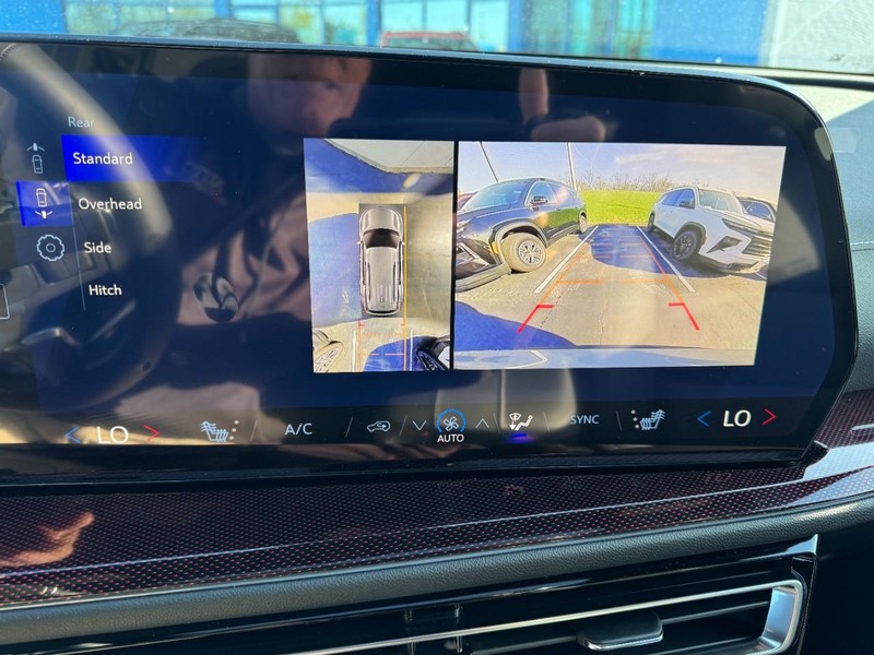 Chevrolet Traverse Vehicle Image 19