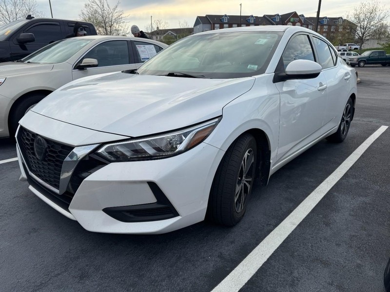 Nissan Sentra Vehicle Image 04