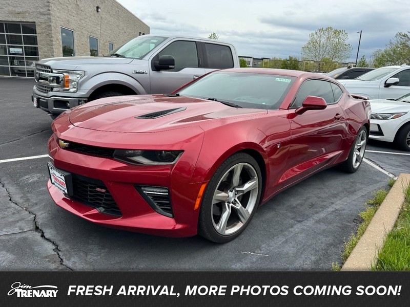 Chevrolet Camaro Vehicle Full-screen Gallery Image 01