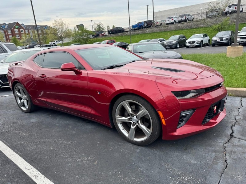 Chevrolet Camaro Vehicle Full-screen Gallery Image 05