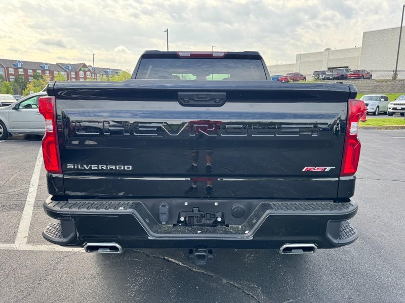 Chevrolet Silverado 1500 Vehicle Image 04
