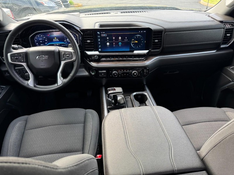 Chevrolet Silverado 1500 Vehicle Image 11