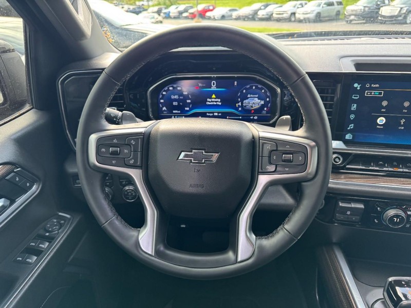 Chevrolet Silverado 1500 Vehicle Image 12