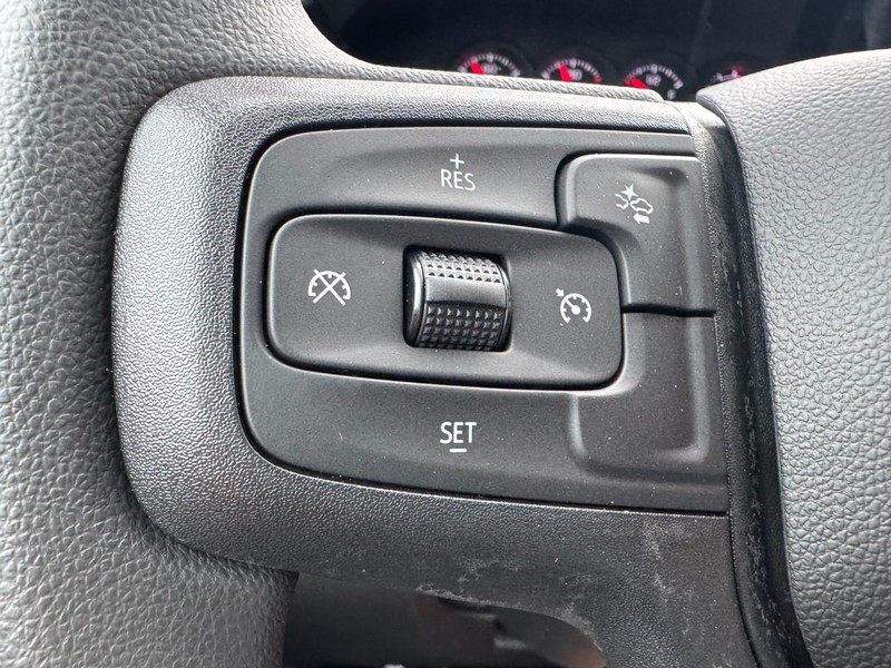 Chevrolet Silverado 1500 Vehicle Image 14