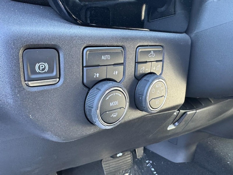 Chevrolet Silverado 1500 Vehicle Image 11