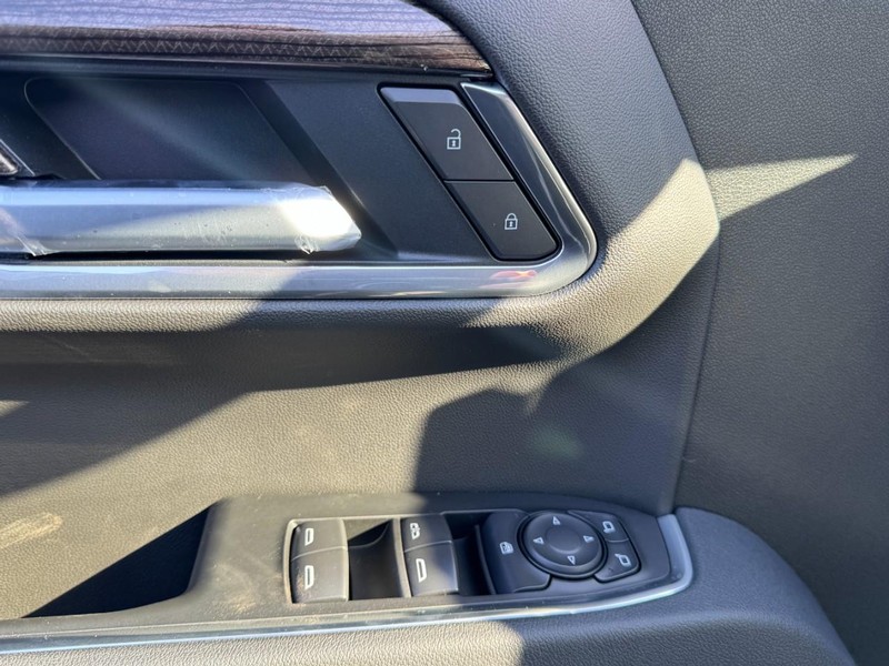 Chevrolet Silverado 1500 Vehicle Image 12