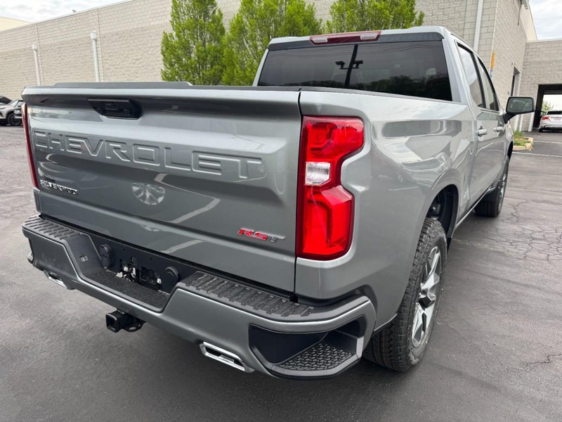 Chevrolet Silverado 1500 Vehicle Image 04