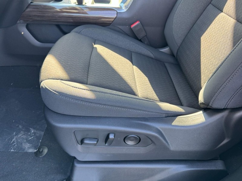 Chevrolet Silverado 1500 Vehicle Image 10