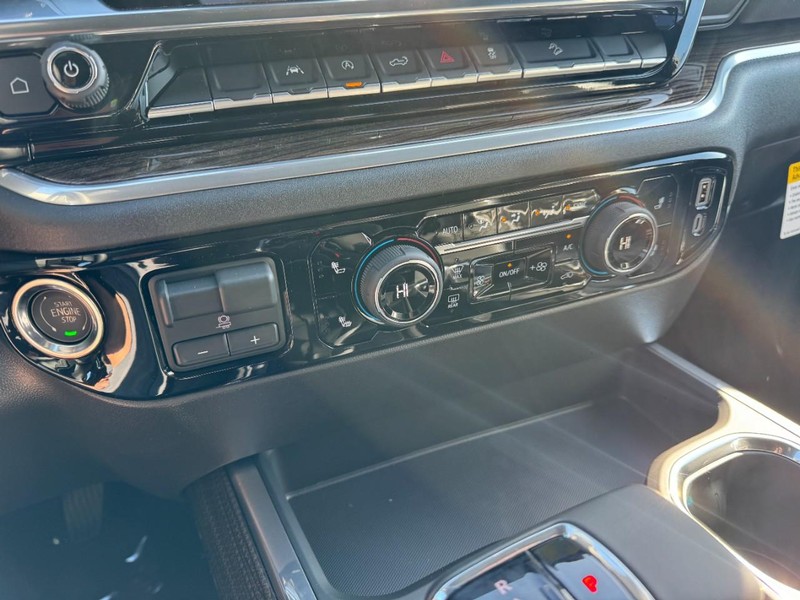 Chevrolet Silverado 1500 Vehicle Image 15