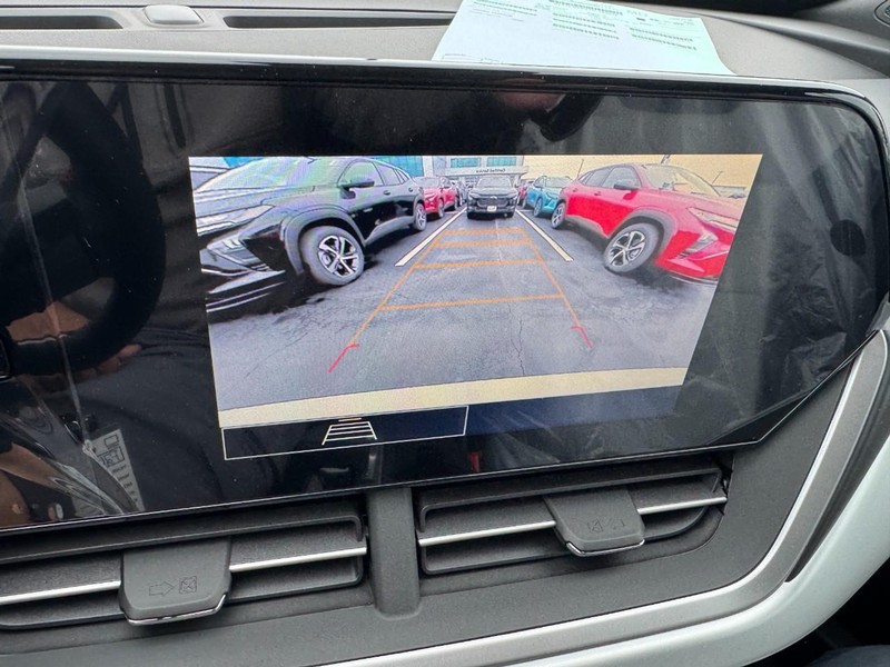 Chevrolet Trax Vehicle Image 13