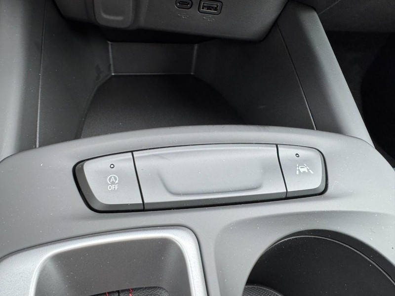 Chevrolet Trax Vehicle Image 14