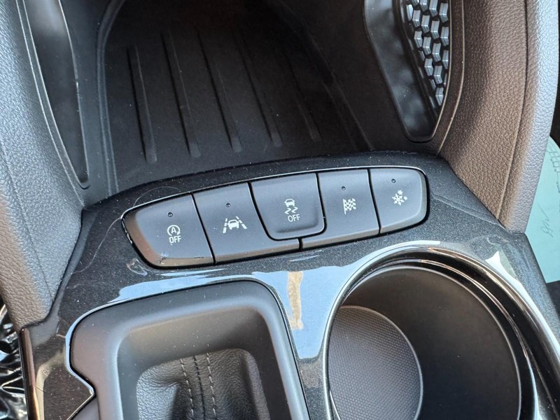 Chevrolet TrailBlazer Vehicle Image 15