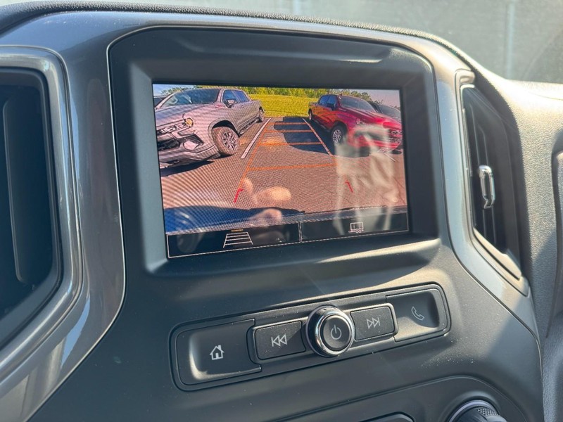 Chevrolet Silverado 1500 Vehicle Image 16