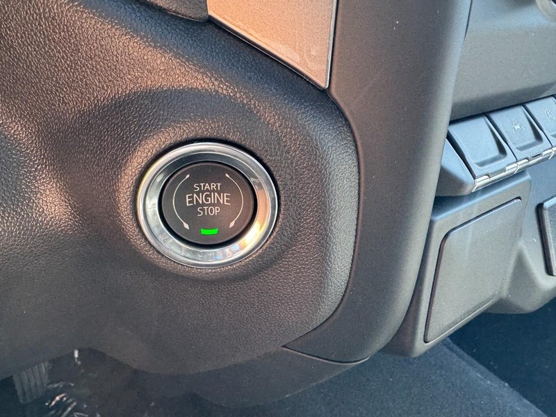 Chevrolet Silverado 1500 Vehicle Image 16