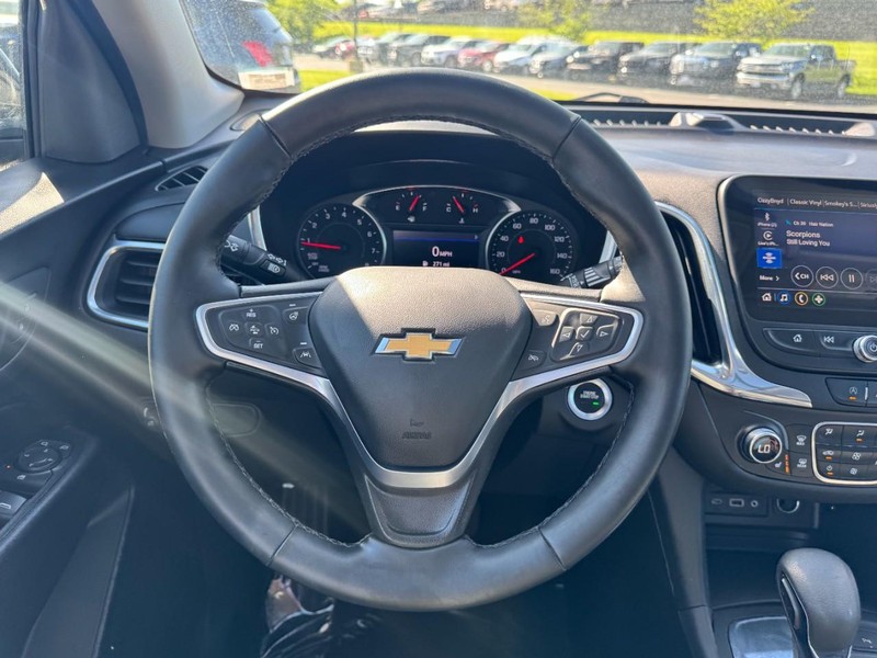 Chevrolet Equinox Vehicle Full-screen Gallery Image 13