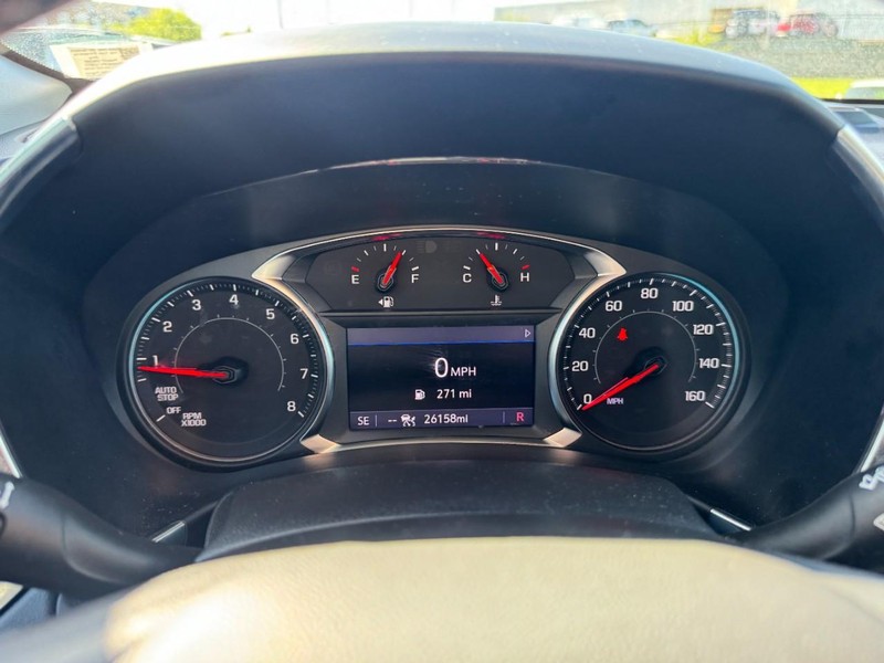 Chevrolet Equinox Vehicle Full-screen Gallery Image 23