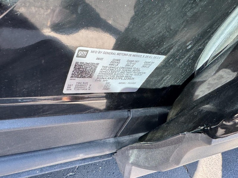 Chevrolet Equinox Vehicle Full-screen Gallery Image 24